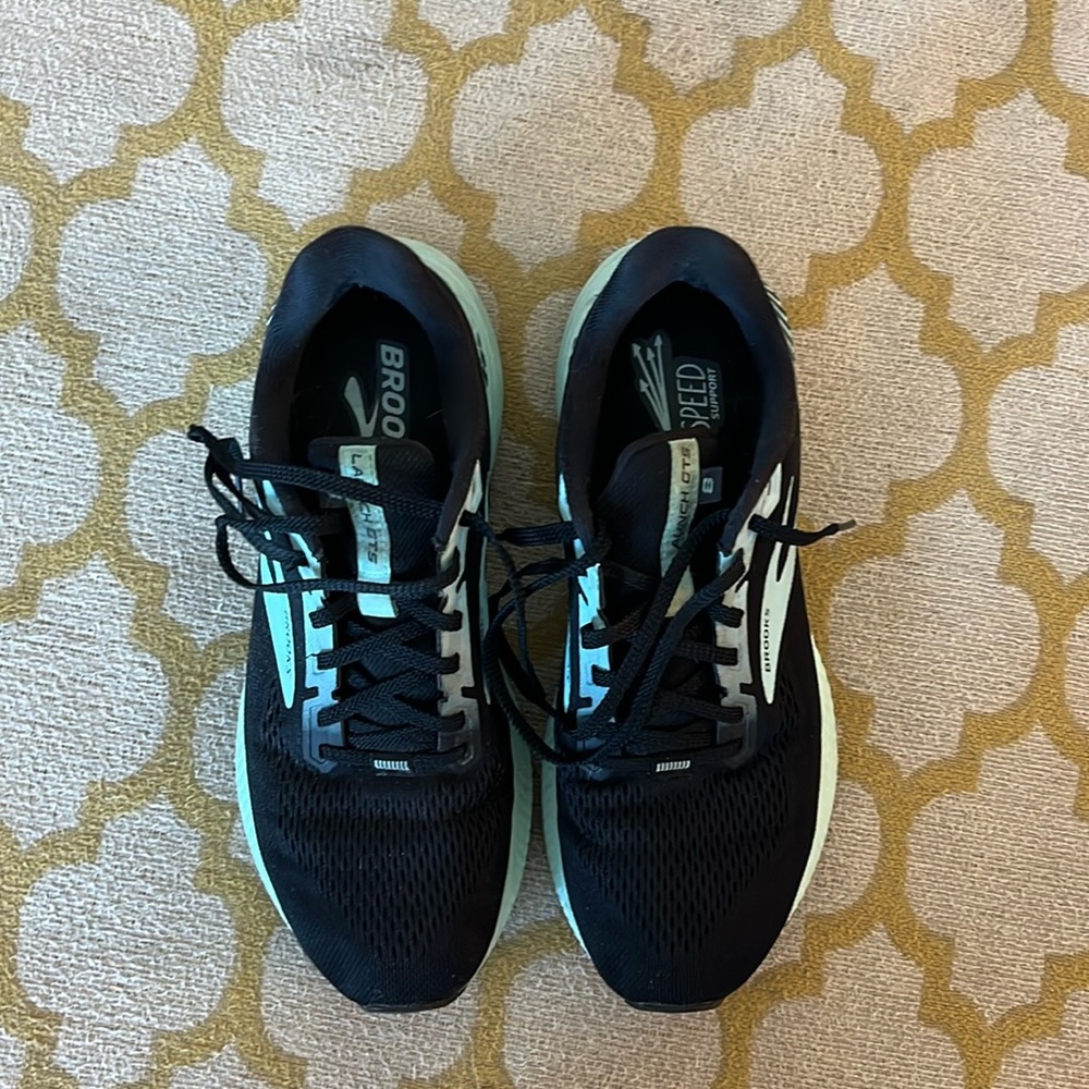 Brooks launch GTS eight women’s size 9.5